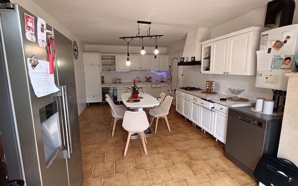 Maison à vendre    5 pièces •  Ambarès-et-Lagrave