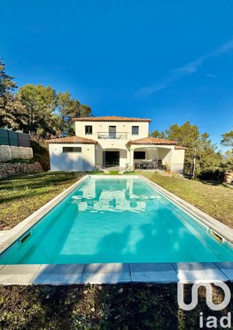 Maison d’architecte 7 pièces de 232 m² à Flassans-sur-Issole (83340)