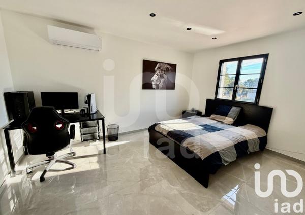 Maison d’architecte 7 pièces de 232 m² à Flassans-sur-Issole (83340)