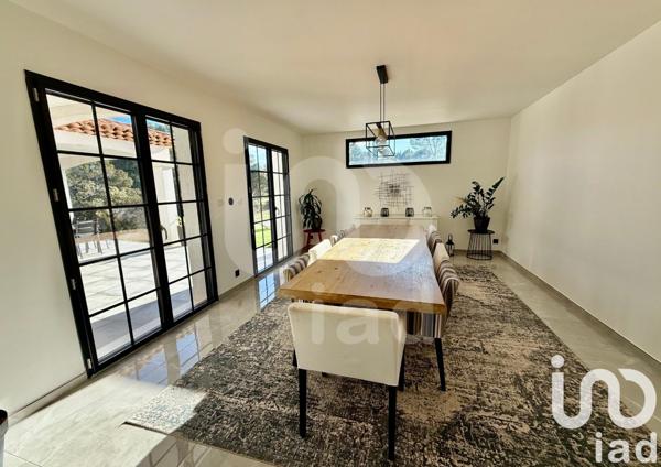 Maison d’architecte 7 pièces de 232 m² à Flassans-sur-Issole (83340)