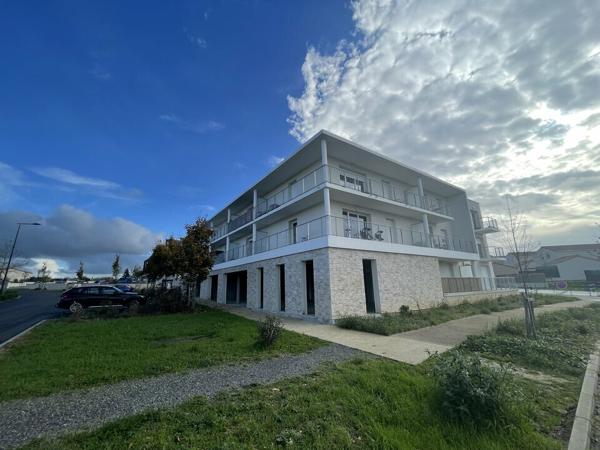 A VENDRE LOCAL PROFESSIONNEL 170M2 SAINT BENOIT - ZONE PRE MEDARD