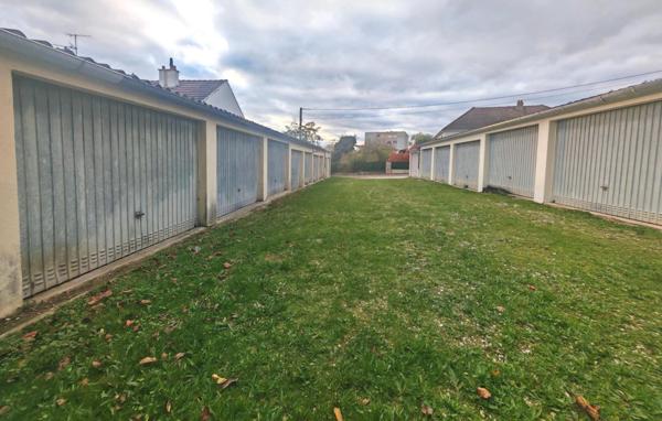 Lot de 10 garages sur Auxerre en parfait état, tous loués !