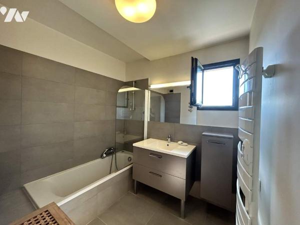 Appartement de standing, résidence récente