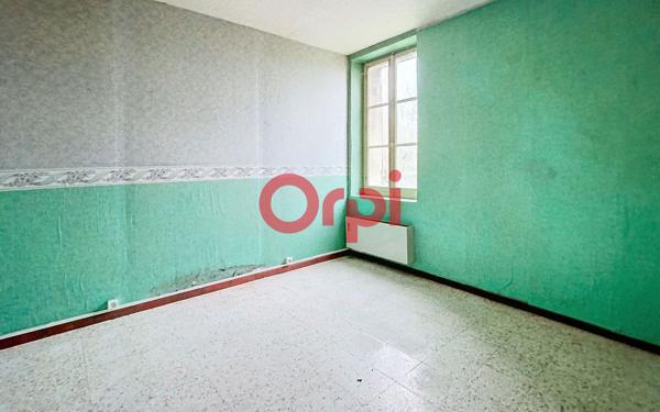 Maison à vendre    8 pièces •  Commentry