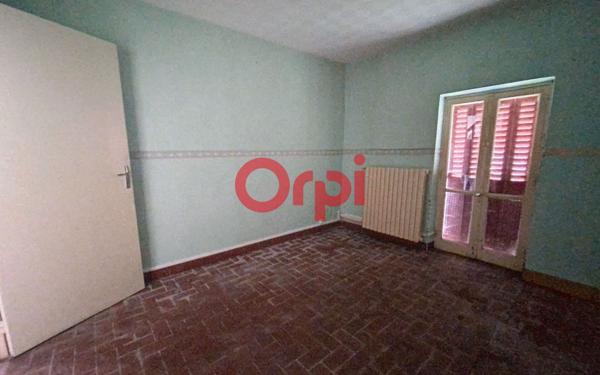 Maison à vendre    8 pièces •  Commentry