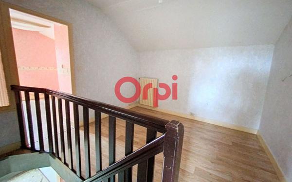 Maison à vendre    8 pièces •  Commentry