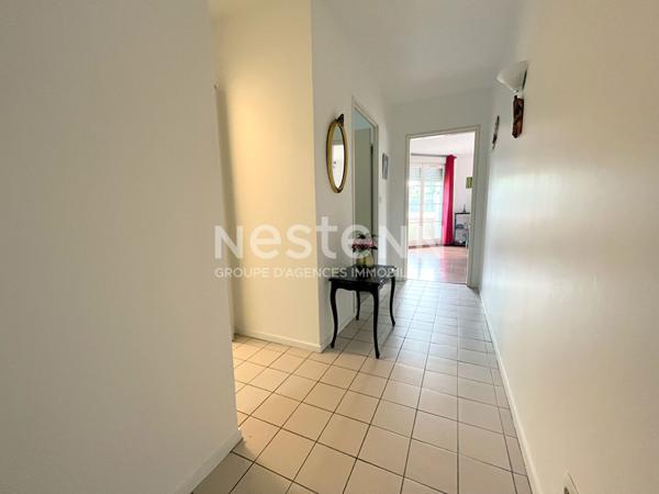 Appartement 3 pièces 65.52 m² - avec ascenseur - 1 place de parking en sous-sol - Centre-ville de MERU à 2 pas de la gare et des commerces