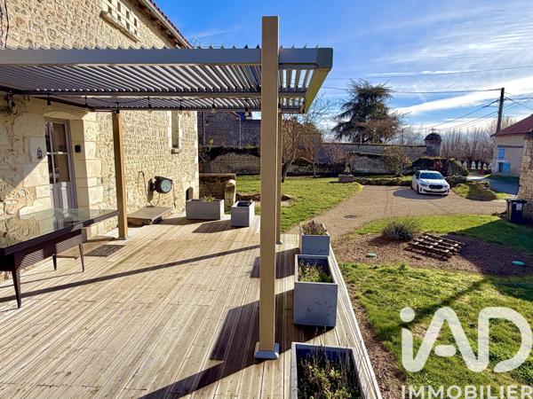 Maison à vendre 4 pièces 80 m² Scorbé-Clairvaux