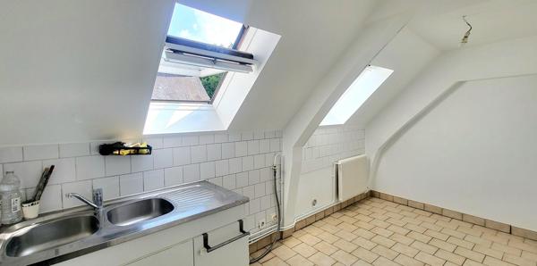 Elbeuf proche Seine : Appt 80 m² avec jardin 80 m², 2 CH et PK intérieurs ... Prix attractif !