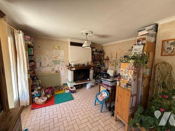 BERNAY MAISON PLAIN-PIED SUR SOUS SOL PROCHE TOUTES COMMODITES