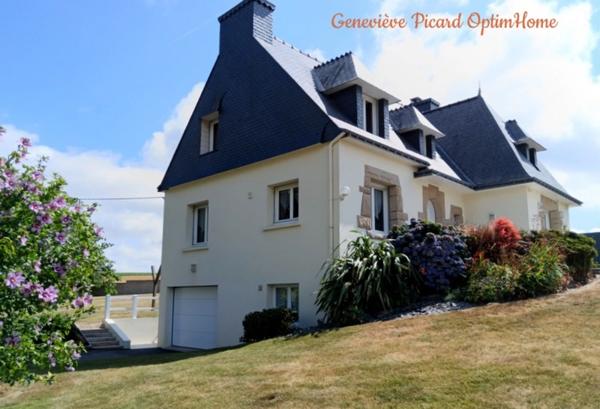 Maison de 115 m2 sur terrain de plus 3200 m2 avec hangar et ruisseau sur Pluméliau