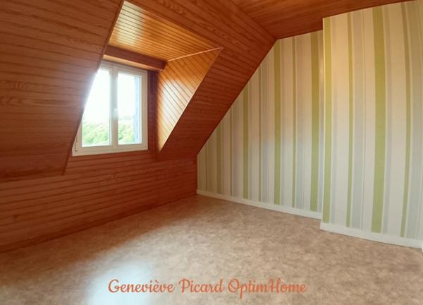 Maison de 115 m2 sur terrain de plus 3200 m2 avec hangar et ruisseau sur Pluméliau