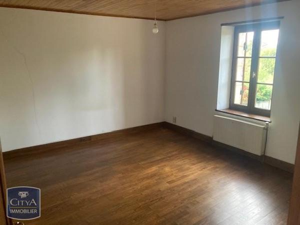 Maison à louer 136m² Saint-Géry (24400)