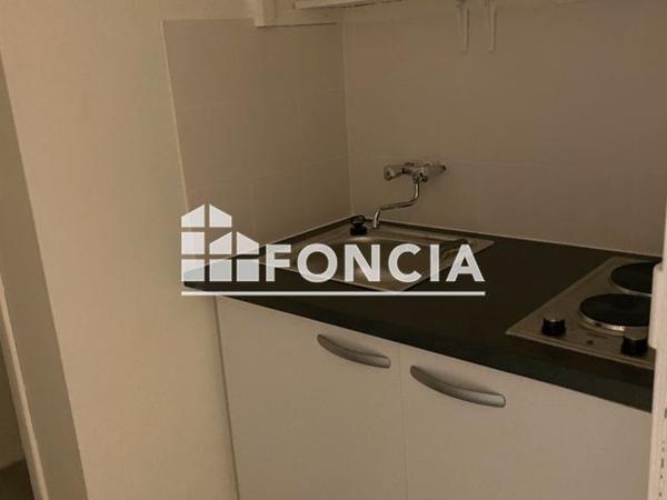 Location Local commercial 1 pièce 42 m² - 4 RUE DE LOING Paris 75014