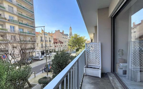 Appartement à vendre    2 pièces • 52 m2 Biarritz