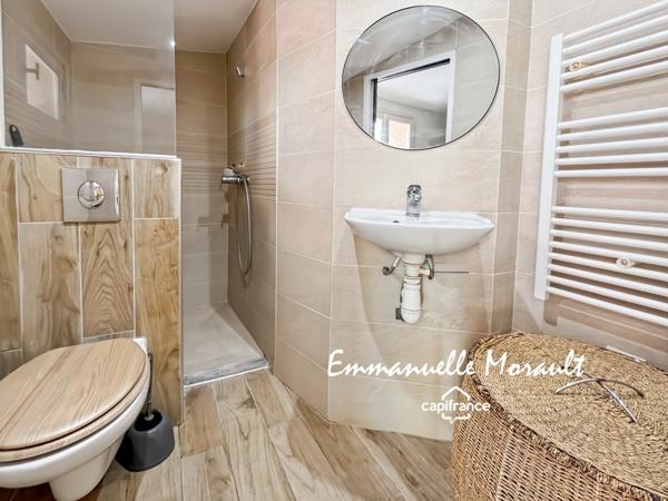 Appartement à vendre 2 pièces BAGNOLS EN FORET (83)
