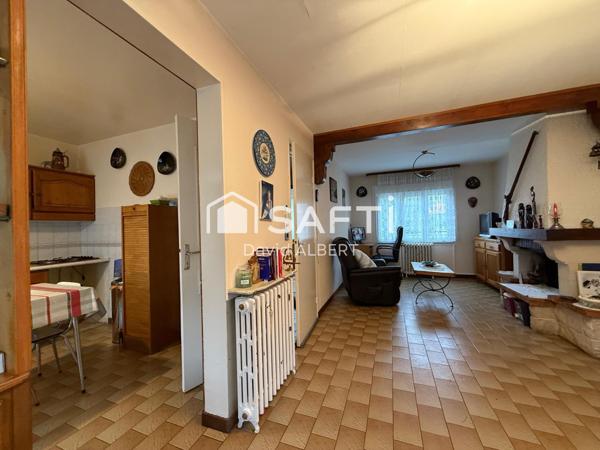 Maison familiale avec 5 chambres .