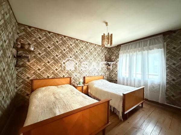 Maison familiale avec 5 chambres .