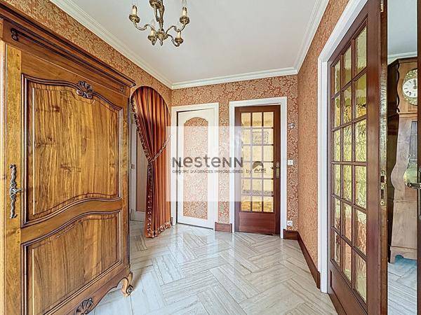 Spacieuse maison familiale de 7 pièces avec 5 chambres, grand jardin et belle luminosité à Poitiers