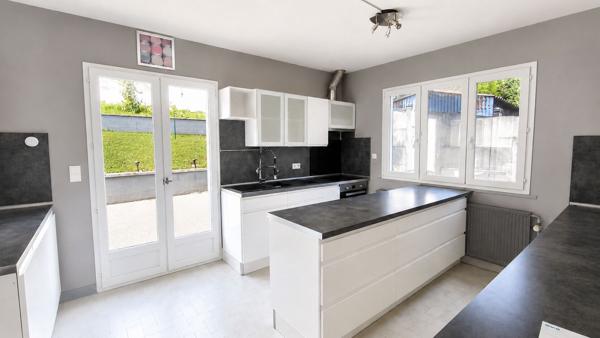 Maison familiale, 4 chambres et un terrain de 1500m2, proche Bar-sur-Aube