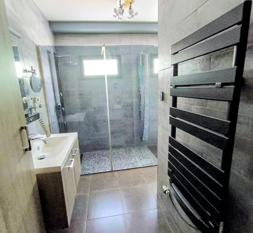 Maison familiale, 4 chambres et un terrain de 1500m2, proche Bar-sur-Aube
