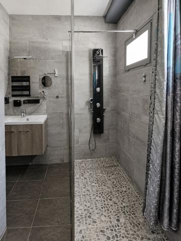 Maison familiale, 4 chambres et un terrain de 1500m2, proche Bar-sur-Aube