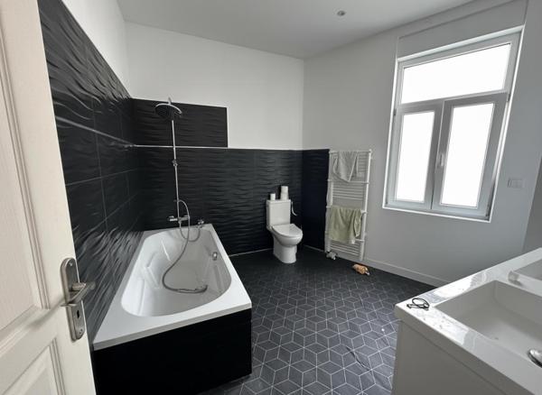 Maison 140 m²  - Centre-ville Hénin-Beaumont - 3 chambres + cour