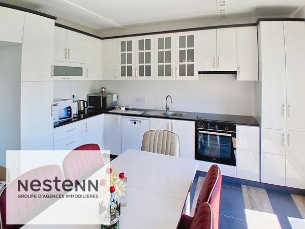 Appartement récent de 92 m² avec balcon