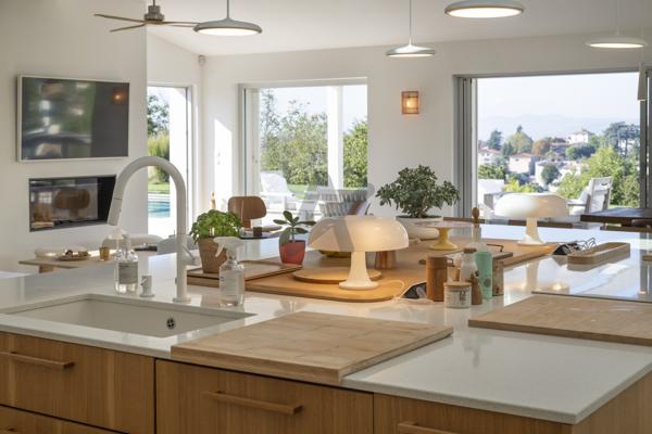 Saint Didier au Mont d'Or - Vue exceptionnelle - Maison de plain pied de 237 m2 env. - 4 chambres - 1 bureau -