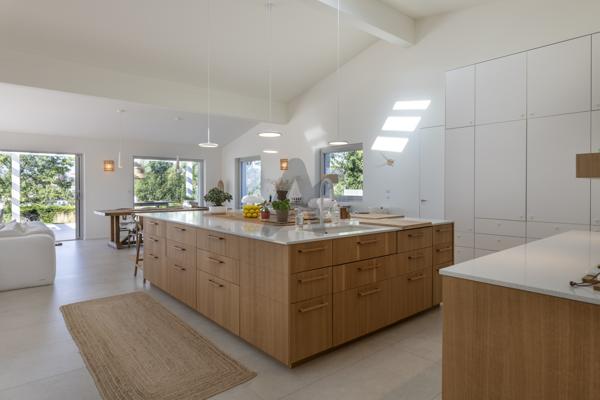 Saint Didier au Mont d'Or - Vue exceptionnelle - Maison de plain pied de 237 m2 env. - 4 chambres - 1 bureau -