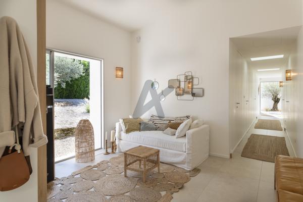 Saint Didier au Mont d'Or - Vue exceptionnelle - Maison de plain pied de 237 m2 env. - 4 chambres - 1 bureau -