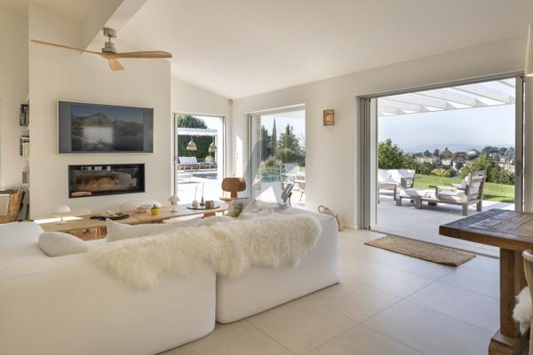 Saint Didier au Mont d'Or - Vue exceptionnelle - Maison de plain pied de 237 m2 env. - 4 chambres - 1 bureau -