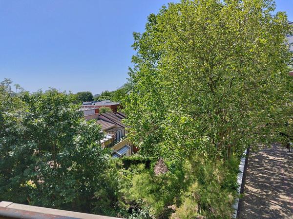 Appartement Bagnolet 3 pièce(s) 76 m2 - duplex avec balcons