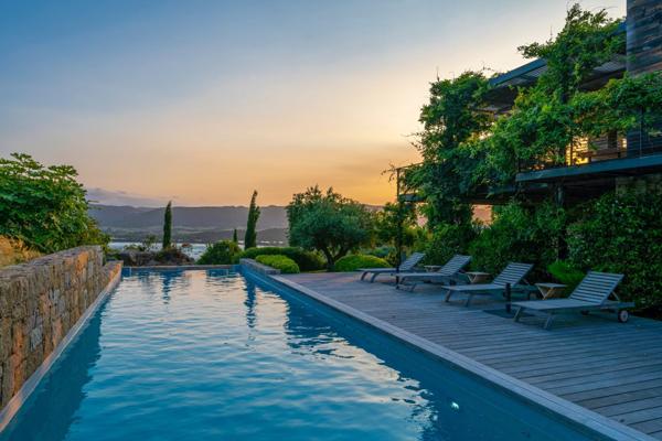 Vente Villa de luxe Porto-Vecchio 9 Pièces 470 m²