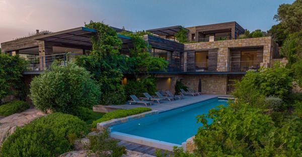 Vente Villa de luxe Porto-Vecchio 9 Pièces 470 m²