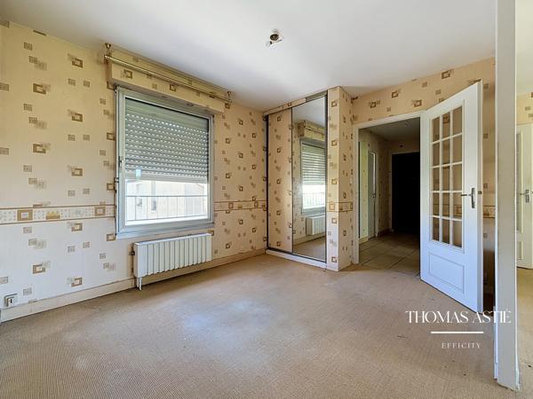 Appartement
         3 pièces
        - 79 m² Exclusivité 145 800 € *