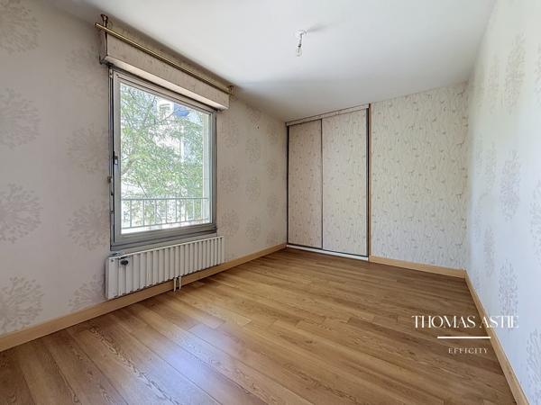 Appartement
         3 pièces
        - 79 m² Exclusivité 145 800 € *