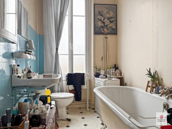 Maison Sable Sur Sarthe 8 pièce(s) 128.10 m2