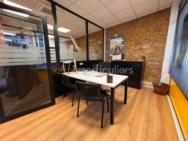 Vente
                Immeuble290 m² - 2 Pièces -
                    MONT DE MARSAN (40000)