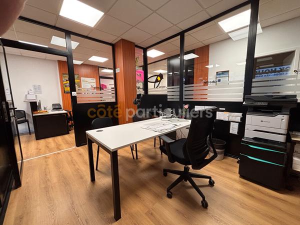 Vente
                Immeuble290 m² - 2 Pièces -
                    MONT DE MARSAN (40000)