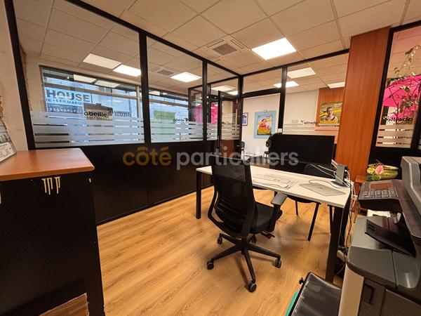 Vente
                Immeuble290 m² - 2 Pièces -
                    MONT DE MARSAN (40000)