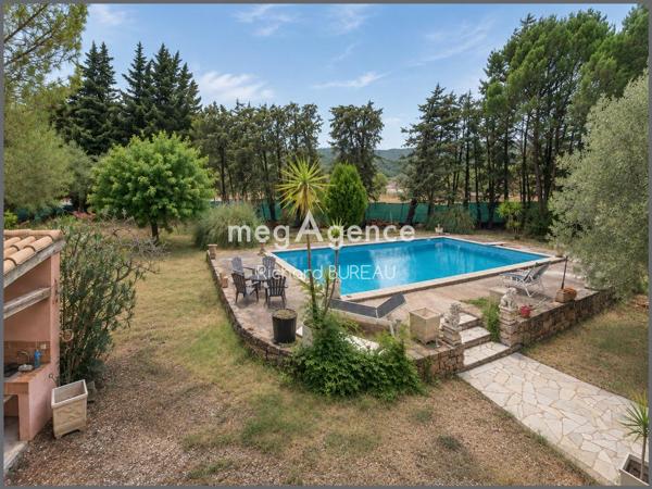 Maison à LE LUC, 83340 - 8 pièces 148m²