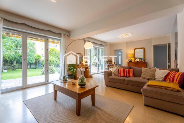 RARE- Maison d'architecte au cœur de La Tour-du-Pin (38110)