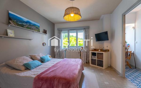 RARE- Maison d'architecte au cœur de La Tour-du-Pin (38110)