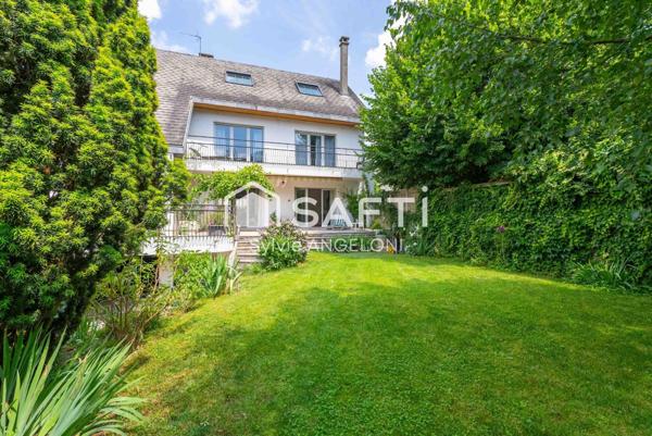 RARE- Maison d'architecte au cœur de La Tour-du-Pin (38110)