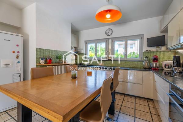 RARE- Maison d'architecte au cœur de La Tour-du-Pin (38110)