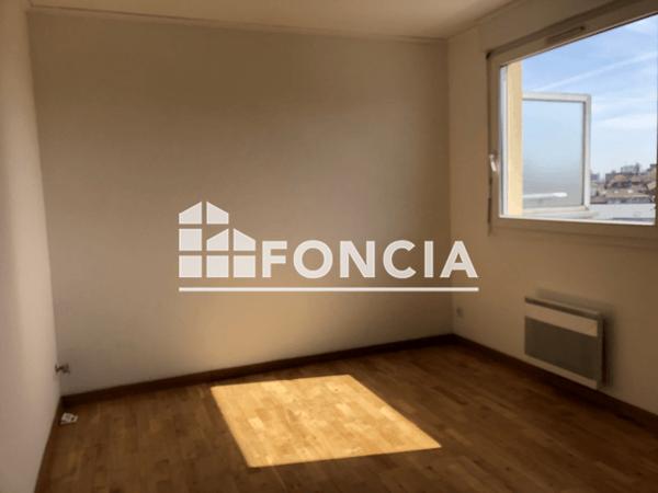 Location Appartement 2 pièces 61.81 m² - 209 RUE D'ARRAS Lille 59000