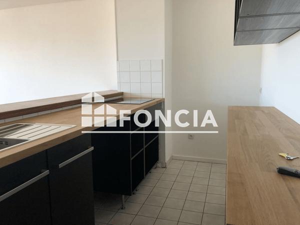 Location Appartement 2 pièces 61.81 m² - 209 RUE D'ARRAS Lille 59000