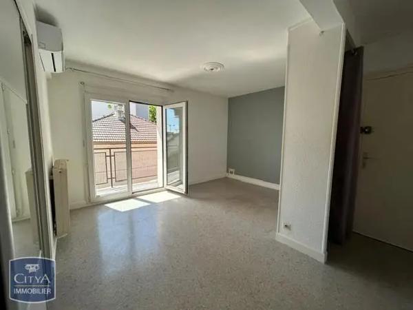 Appartement à louer 3 pièces 52.84m² Dijon (21000)