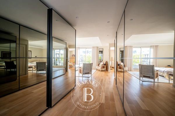 Neuilly-sur-Seine, Appartement 2 Chambres -  163 m² à vendre